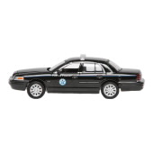 Ford Crown Victoria - Imagen en negro
